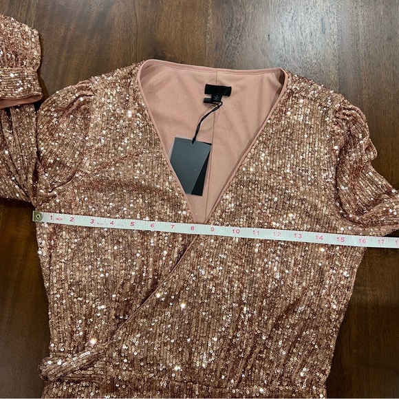 NBD Janet Gold Sequin Wrap Dress Size Small - Picture 8 of 9